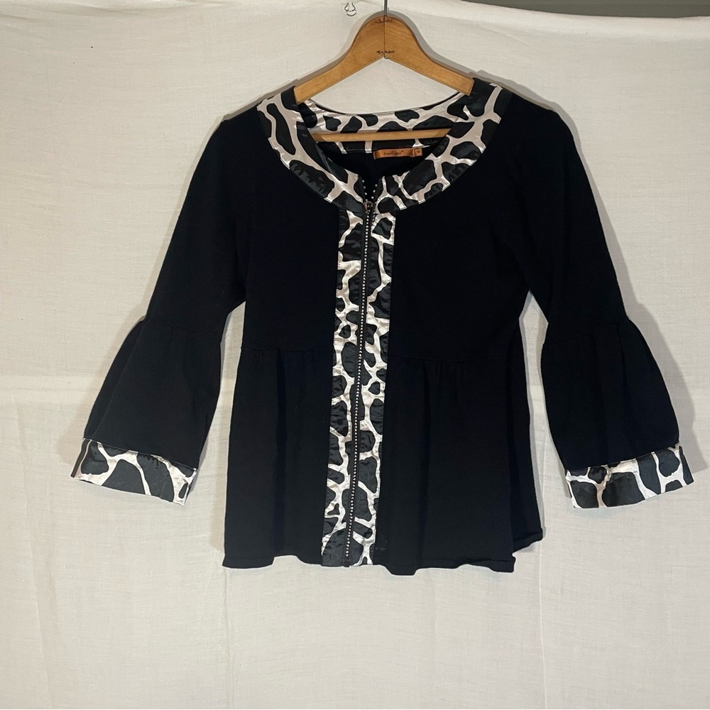 Bellini Top Womens Medium Black Peplum Leopard Print Bell Sleeve Rhinestone Zip